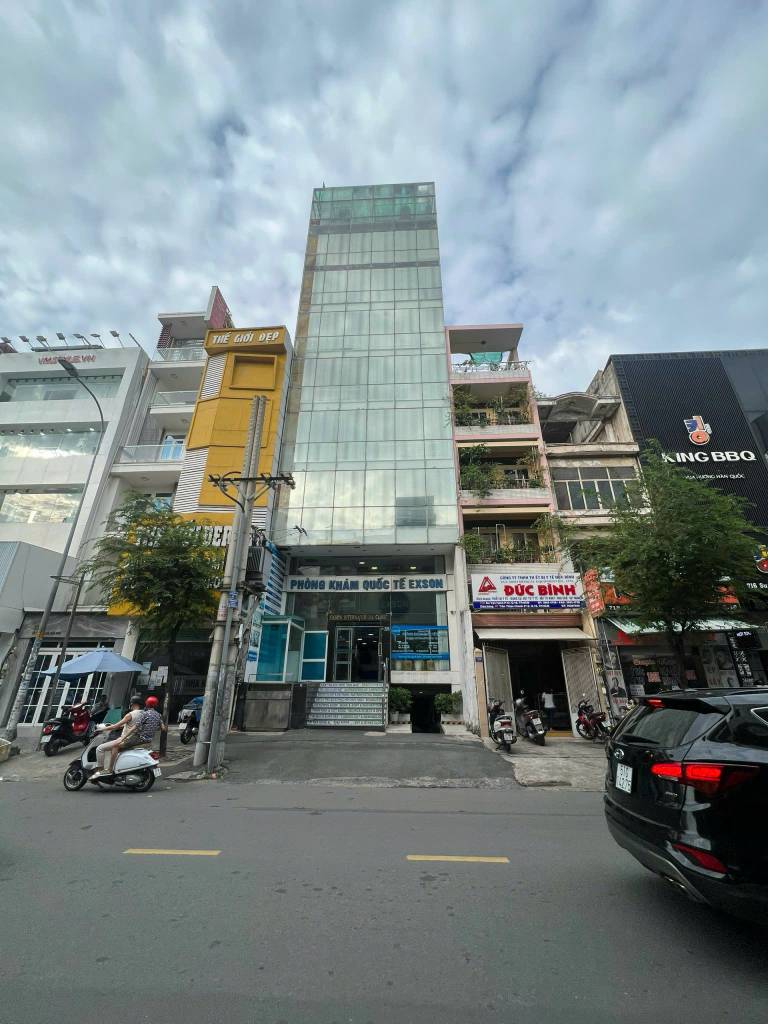 Bán tòa nhà mặt tiền Sư Vạn Hạnh Quận 10, DT 8x20m 11 tầng HĐT 450 triệu, giá 120 tỷ