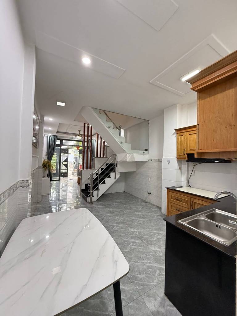 Bán nhà hẻm xe hơi Quang Trung, Gò Vấp, gần Vincom, 45m2 sổ vuông đẹp, giá 5.5 tỷ TL