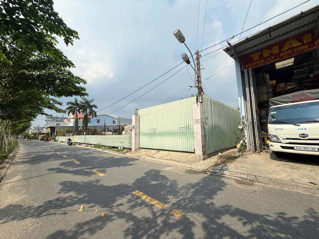BÁN ĐẤT MẶT TIỀN ĐƯỜNG THẠNH LỘC QUẬN 12, NGAY NGÃ TƯ GA, DIỆN TÍCH 2600M² GIÁ TỐT