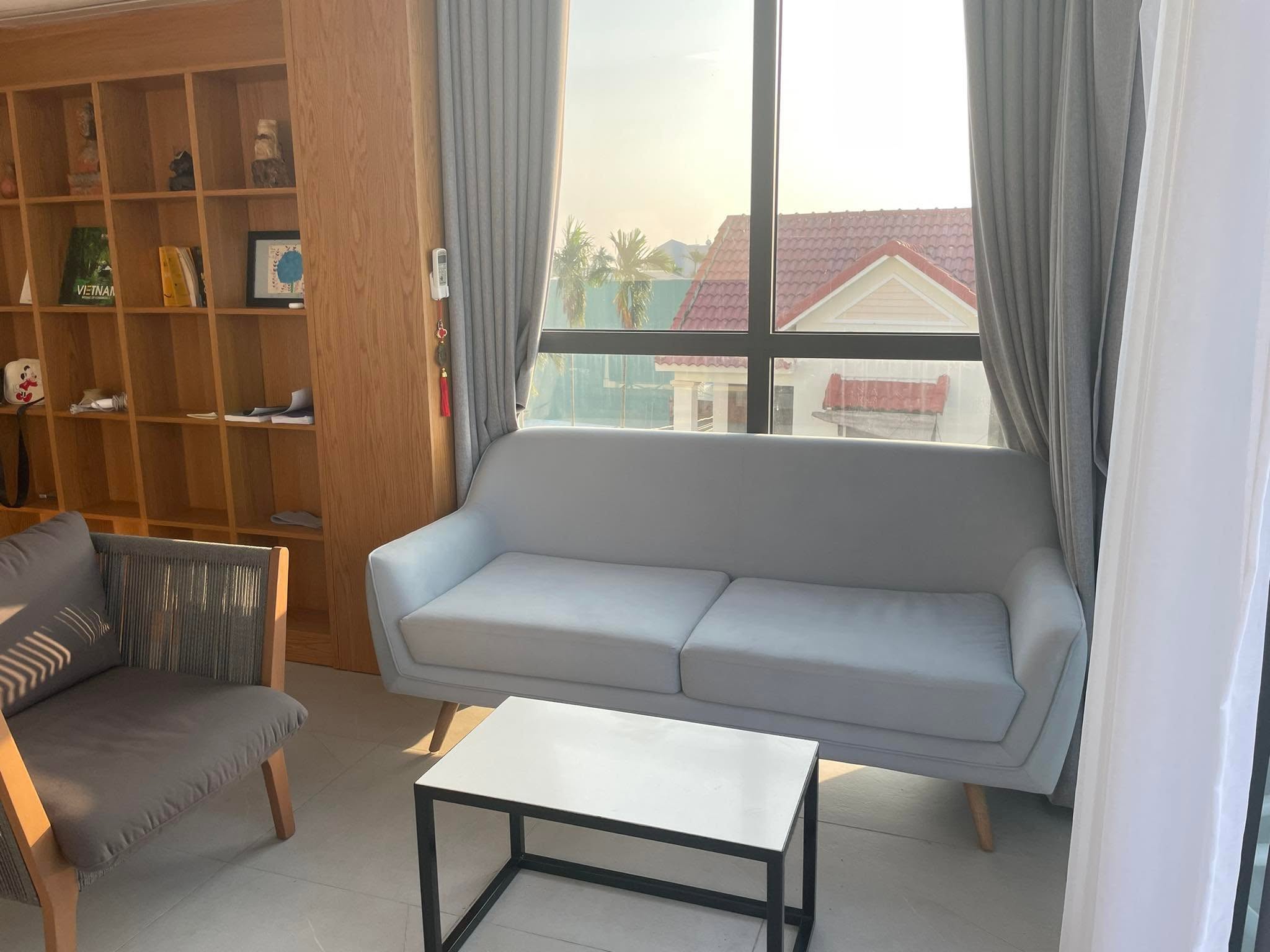 **APARTMENT WITH STUNNING RIVER VIEW, 02 BEDROOMS**