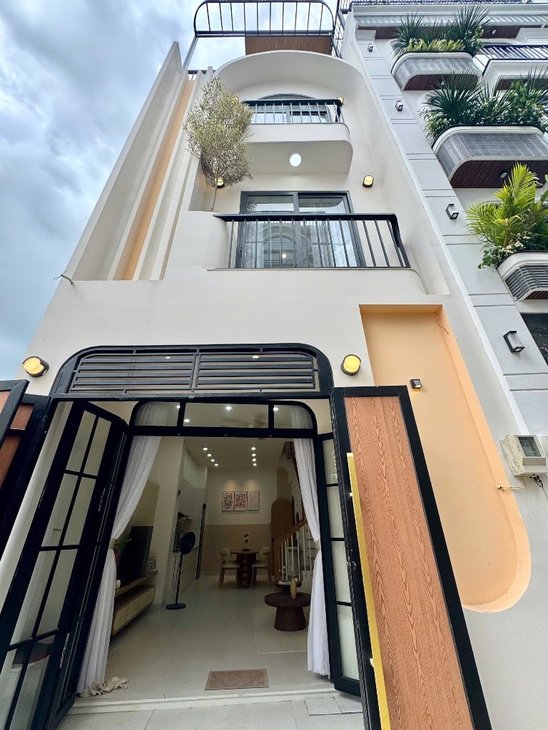 Bán nhà Thống Nhất Gò Vấp, dt 50m2 4 tầng hẻm xe hơi giá 6,68 tỷ