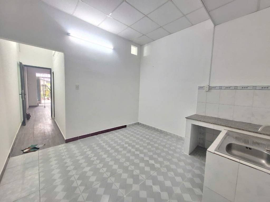 BÁN NHÀ PHƯỜNG TRƯỜNG THỌ, THỦ ĐỨC, HẺM 6 MÉT ĐẬU XE HƠI THOẢI MÁI, GIÁ 3,6 TỶ