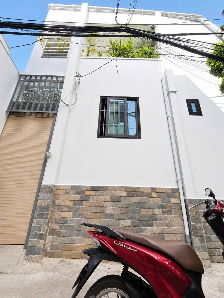 BÁN NHÀ TRƯỜNG THỌ, GẦN VINCOM THỦ ĐỨC, DT 60M2, CĂN NHÀ RẤT ĐÁNG XEM