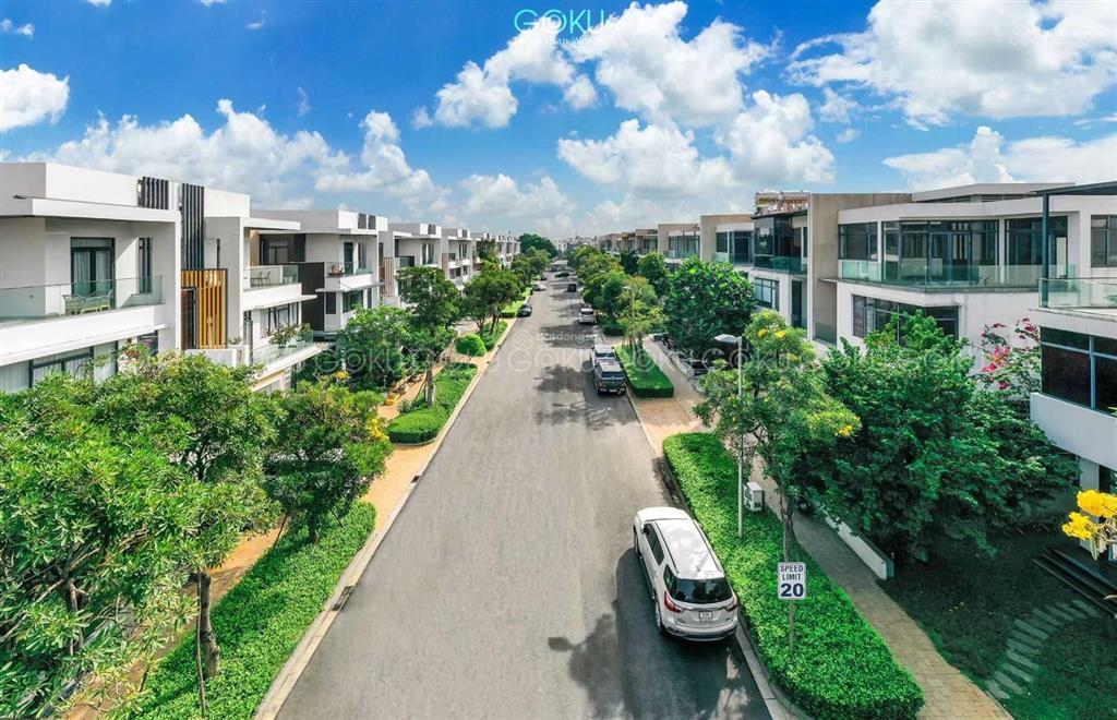 Bán gấp bt song lập lucasta khang điền 203m², 29 tỷ có nội thất, 1 trệt 2 lầu, sổ hồng 0908 119 ***