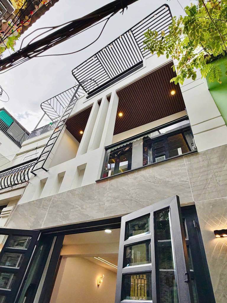 Bán nhà đường Quang Trung, Gò Vấp, dt 43m² 2 tầng gần chợ Gò Vấp, giá 4,7 tỷ