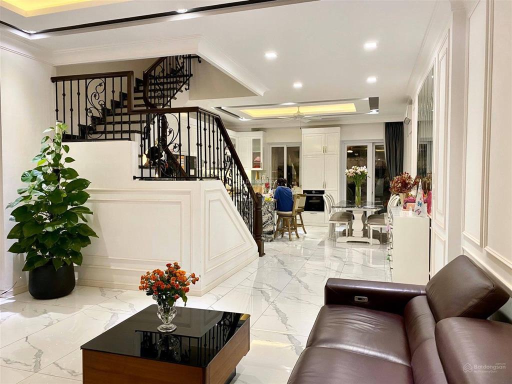 Nhà phố compound 5.4x20m full nội thất đẹp giá 19 tỷ kdc jamona golden silk