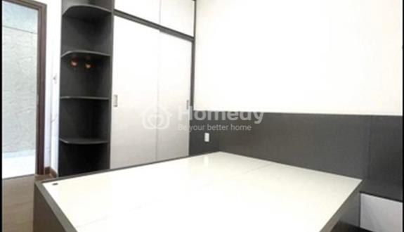 Chính chủ kẹt vốn bán gấp căn hộ The Flemington, Quận 11, 2 phòng ngủ, 95m2 1,83 tỷ có nội thất mới