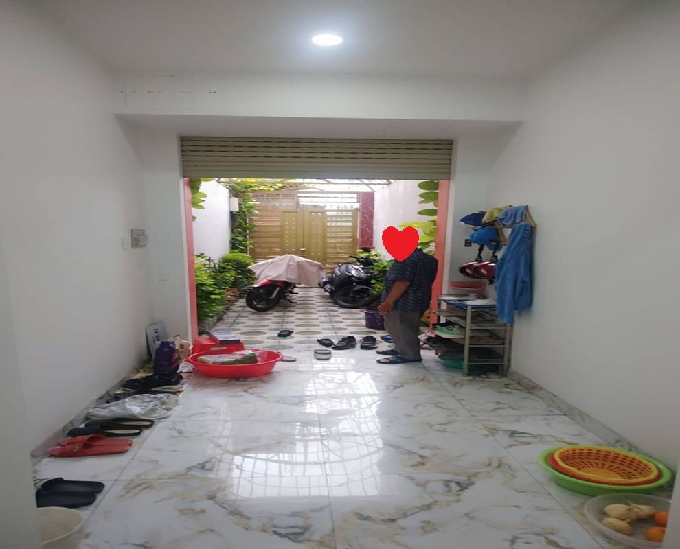 Bán nhà Nguyễn Kiệm Phú Nhuận, dt 84m2 4 tầng 5PN hẻm xe hơi giá 9.3tỷ