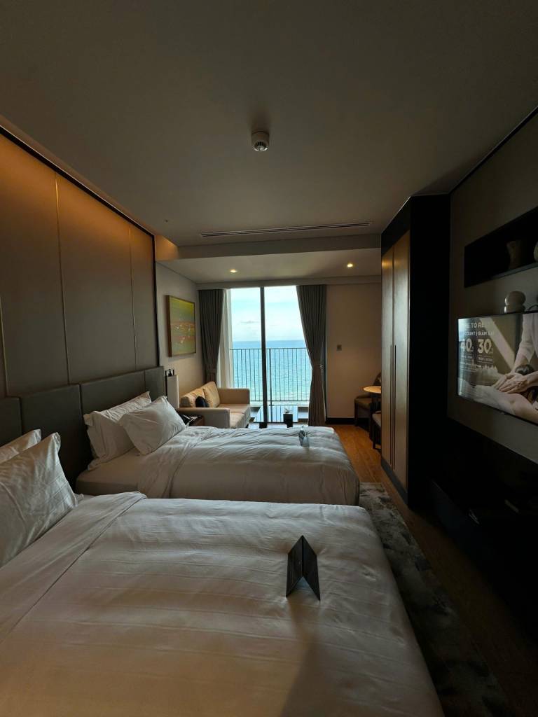 Bán căn hộ The Soleil Đà Nẵng, mặt biển Mỹ Khê, dòng tiền 22tr/tháng, chỉ từ 2.7 tỷ sở hữu