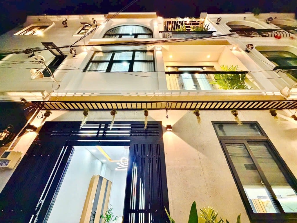Bán nhà Dương Quảng Hàm Gò Vấp, 42m² 3 tầng, 3PN, giá hơn 5 tỷ
