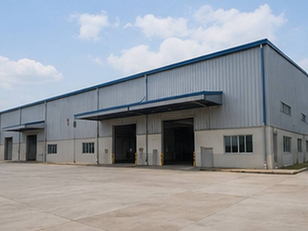 BÁN NHÀ XƯỞNG KHU CHẾ XUẤT TÂN THUẬN, QUẬN 7, DT 7100M2, CÓ 6 NHÀ XƯỞNG, GIÁ 68 TỶ