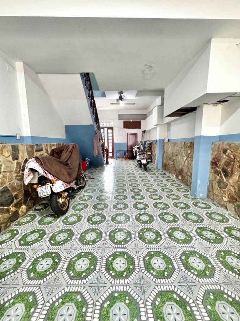 Bán nhà mặt tiền kinh doanh Trường Sa Quận 3, DT 71m2 6 tầng 2 mặt tiền giá 35 tỷ