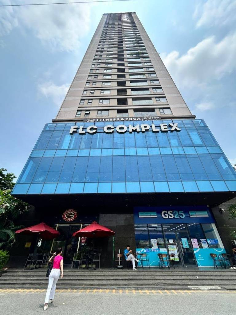 Bán căn hộ FLC Complex 36 Phạm Hùng, dt 70m² 2PN tầng cao, giá 6,5 tỷ
