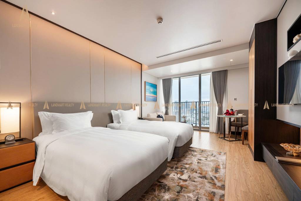 Bán căn hộ The Soleil Đà Nẵng, dt 38m2 giá 3,6 tỷ view biển Mỹ Khê, tầng 17