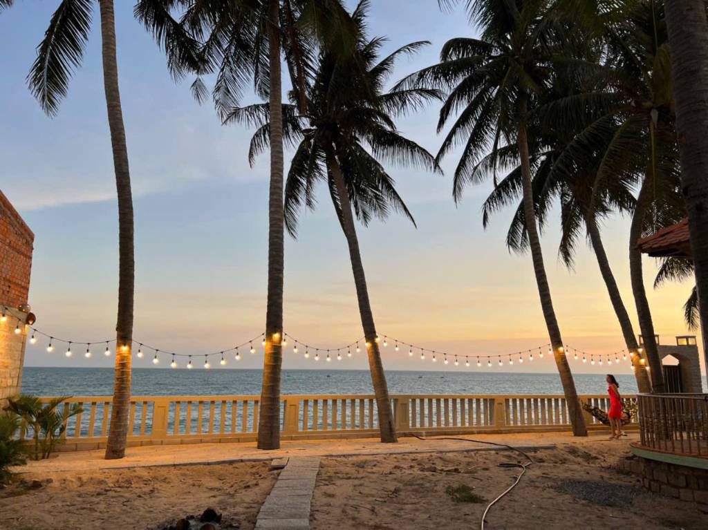 Bán đất Nguyễn Đình Chiểu Phan Thiết, 610m2 mặt biển có kinh doanh dòng tiền tốt, vị trí đẹp