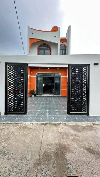 Bán nhà mặt tiền Bà Tư Gạo Mỹ Tho, DT 180m2 sân vườn 3PN giá 3.19 tỷ