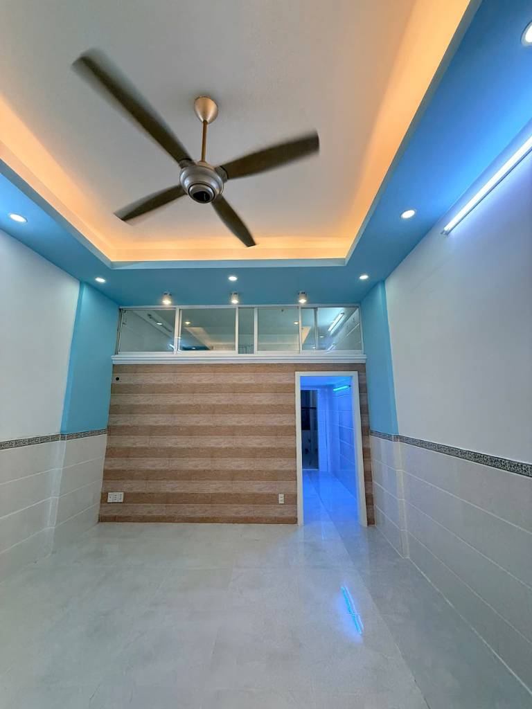 Bán căn hộ đường Trần Hữu Trang, Phú Nhuận, DT 41m2, 2 phòng ngủ, SHR, sở hữu lâu dài