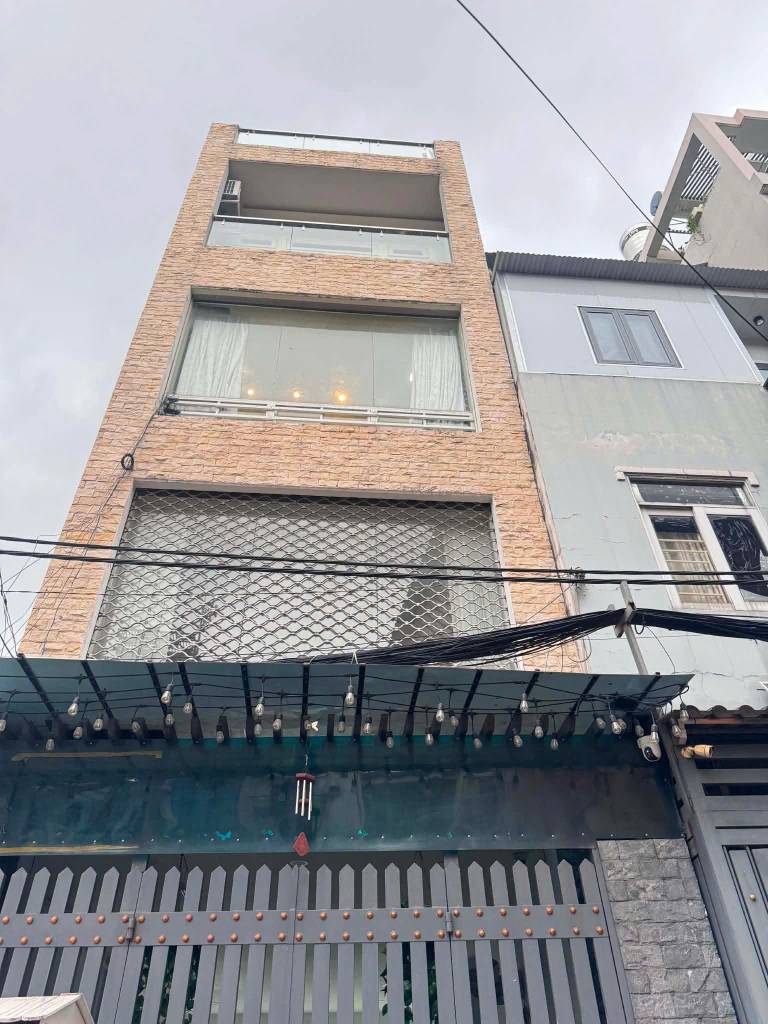 BÁN NHÀ MẶT TIỀN KINH DOANH ÚT TỊCH, TÂN BÌNH, 5 TẦNG 6 PHÒNG CÓ GARA OTO, 58M2 VUÔNG A4