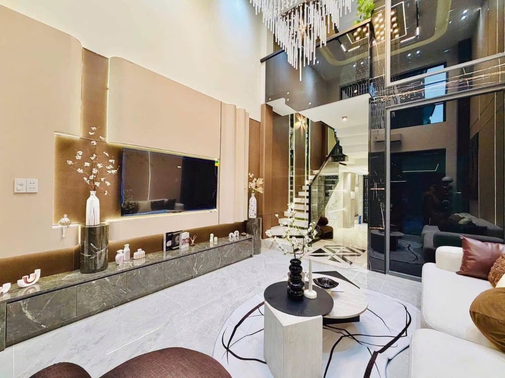 Bán nhà Trần Thị Trọng Tân Bình, dt 60m2 5 tầng gara ô tô thang máy giá 10 tỷ