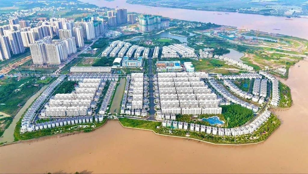 Biệt thự đang cắt lỗ ngộp ngân hàng dt 200m2 giá 27 tỷ 093844923 thành