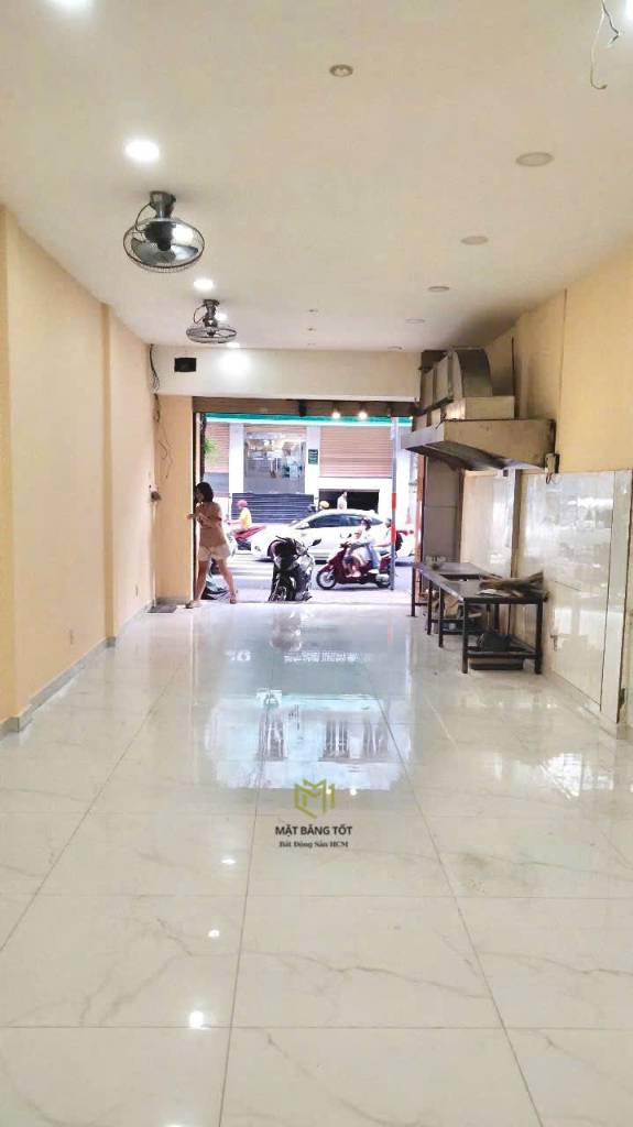 Bán nhà mặt tiền Sư Vạn Hạnh Quận 10 68m2 4 tầng HĐ thuê 45 triệu tháng giá 28 tỷ