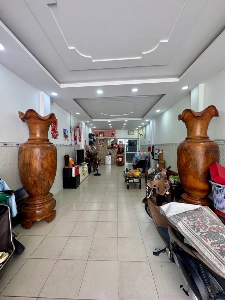 Bán nhà Trịnh Đình Trọng Tân Phú 95m2 2 tầng 3PN hẻm xe tải kinh doanh giá 13 tỷ