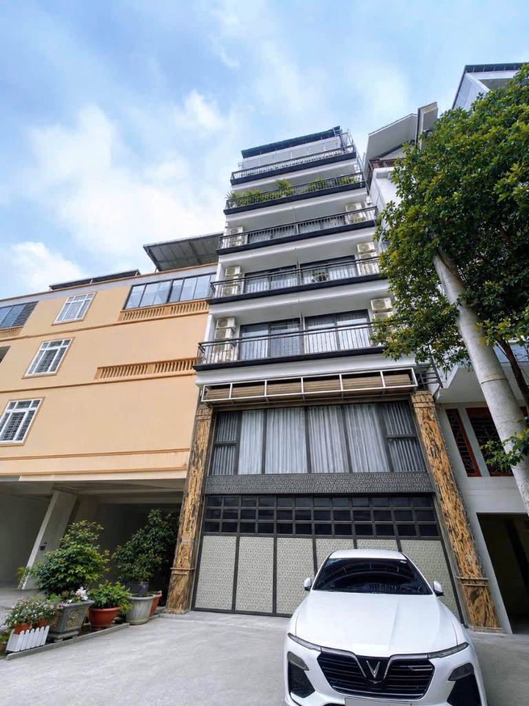 BÁN TÒA CHDV VĨNH PHÚC, BA ĐÌNH, DT 115M2 9 TẦNG MT 7.5M, GIÁ 64.5 TỶ