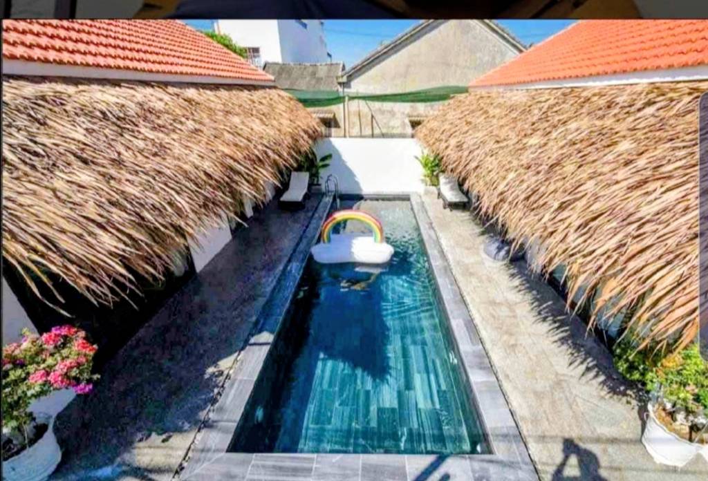Bán villa hồ bơi Cẩm Thanh Hội An, dt 273m2 4PN full nội thất giá 16 tỷ