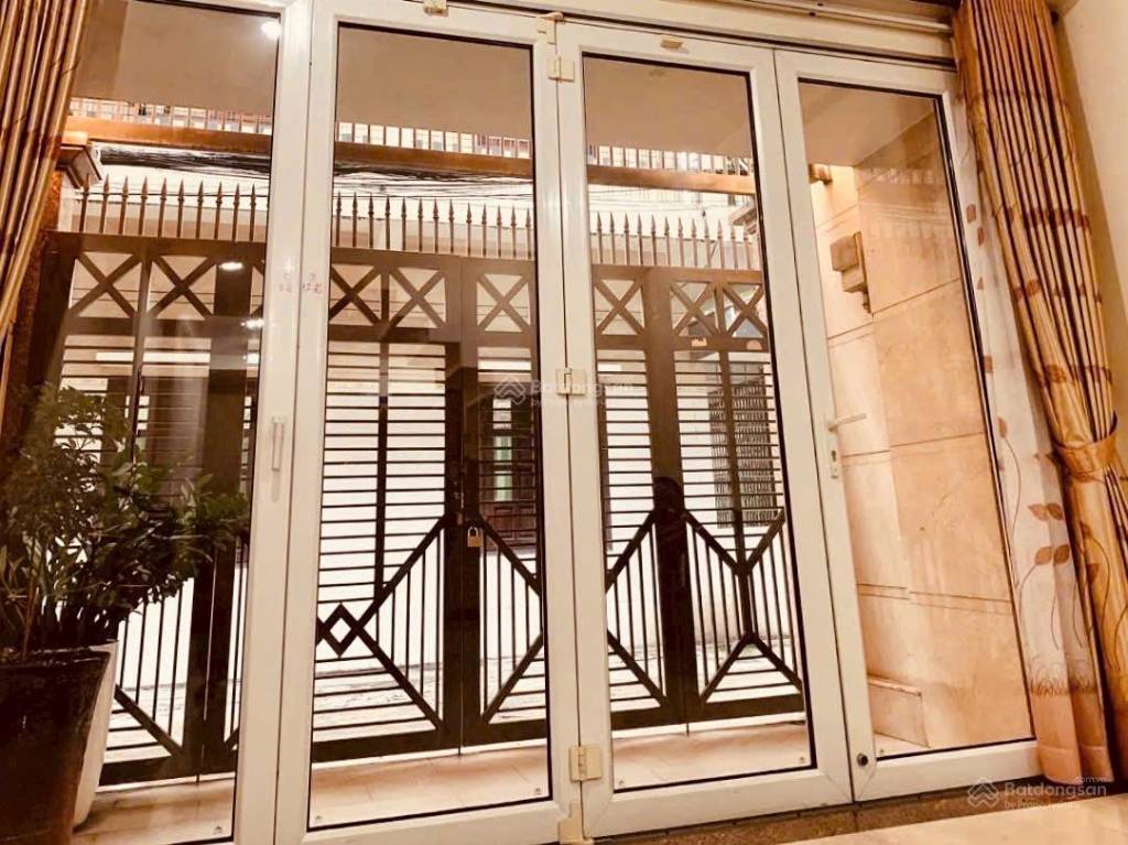 Bán nhà mặt tiền Đỗ Ngọc Thạnh, Quận 11, 5 tầng gần Nguyễn Chí Thanh, giá 20 tỷ