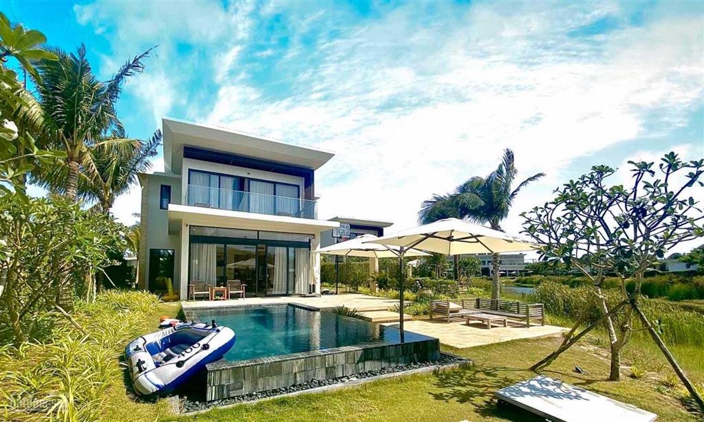 Cần chuyển nhượng 1 căn villa biển 3pn melia hồ tràm giá 34 tỷ, diện tích hơn 628m2 full nội thất