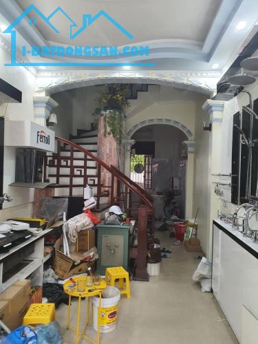 Bán nhà mặt phố Hoàng Công Chất-kd đỉnh-lô góc 3 mặt thoáng-38m2 giá 5.4 tỷ