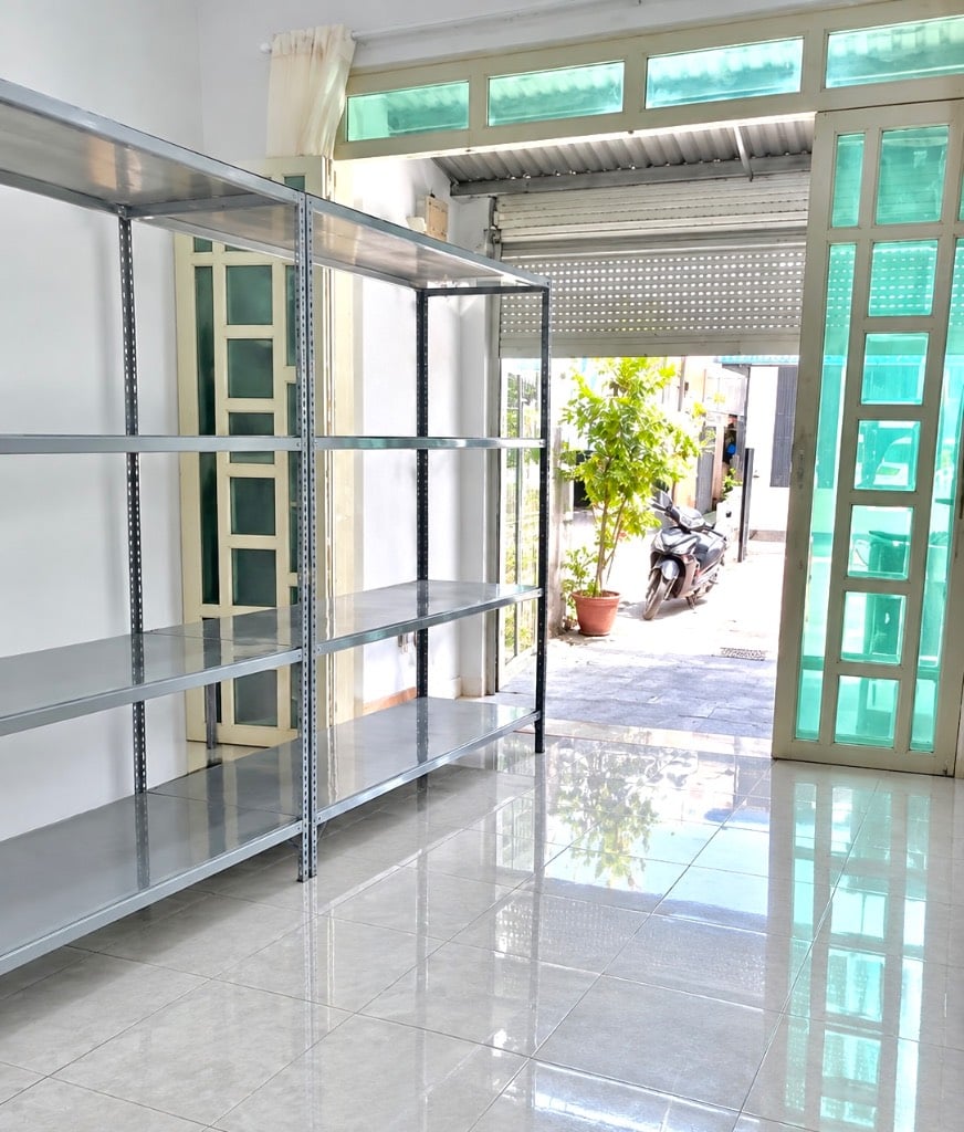 Bán nhà mặt tiền Tỉnh Lộ 10 Bình Tân, 100m² 3PN 3WC, đường 8m, sổ hồng riêng, giá 5.5 tỷ