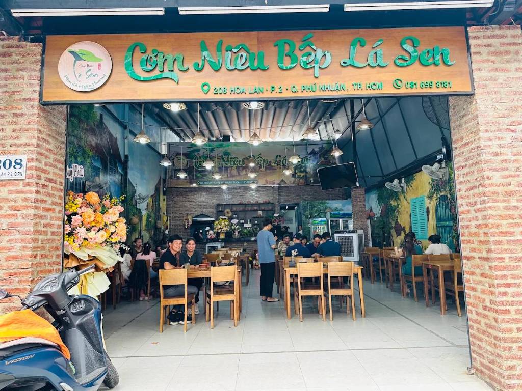 Bán nhà mặt tiền Hoa Lan Phú Nhuận, dt 128m² ngang 8m bề thế, giá 44 tỷ