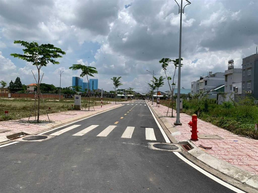 Cần ra gấp lô đất 120m², khu dân cư xuân thới đông, giá 40tr/m2, thương lượng