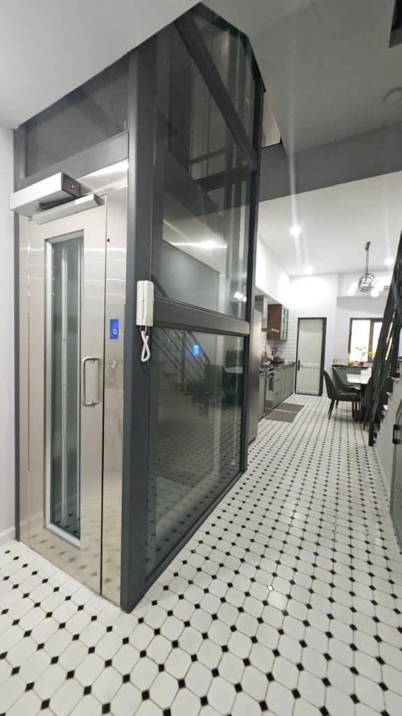 Siêu phẩm, bán nhà mặt tiền Trần Quang Khải Quận 1, dt 8x16m 4 lầu vuông vức, giá 62 tỷ TL