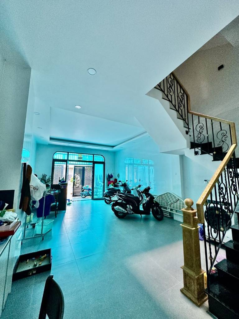 BÁN NHÀ MẶT TIỀN KDC LINH XUÂN THỦ ĐỨC, NGANG 5M CN 90M² 4 TẦNG, CHỈ 8,6 TỶ