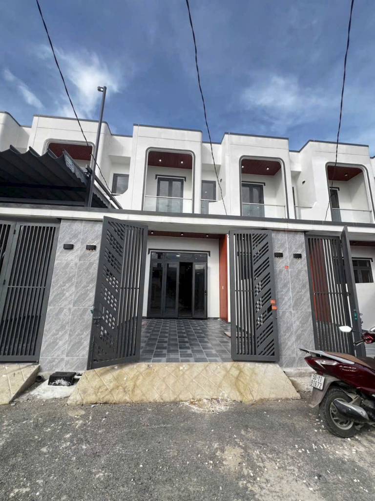 Bán nhà Phước Tân Biên Hòa, dt 76m² 2 tầng, 3PN, sổ hồng riêng, giá 2.59 tỷ