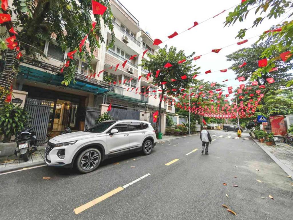 Bán liền kề An Hưng Hà Đông, 83m² 5 tầng, thang máy, ô tô tránh, giá 22.5 tỷ