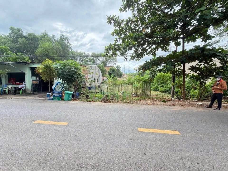 Bán 2 lô đất liền kề Hoà Phú, Hòa Vang, đối diện trường học, giá chỉ nhỉnh 1 tỷ