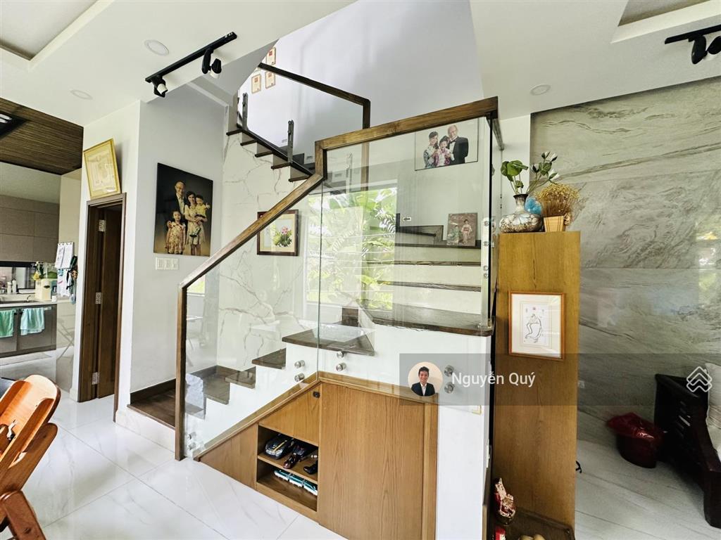 Chính chủ bán gấp nhà phố 3 tầng đường 20m kdc jamona city kế phú mỹ hưng quận 7 sát công viên