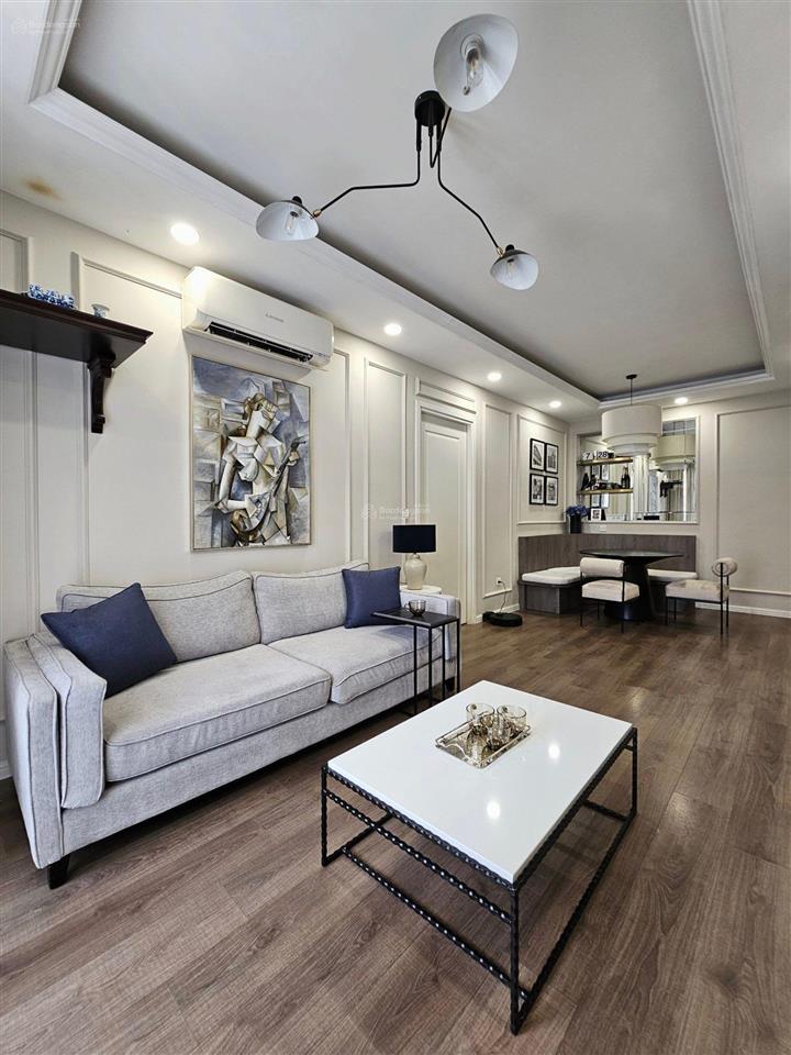 Chính chủ do chuyển công tác cần bán gấp căn hộ 2 ngủ hoa hậu diện tích 81,5m² thông thủy