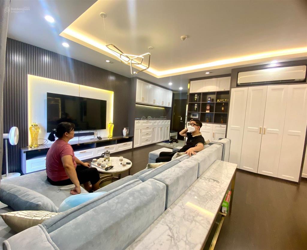 Nhà tôi chính chủ căn góc 99m2 3 ngủ cần bán 0947 418 ***