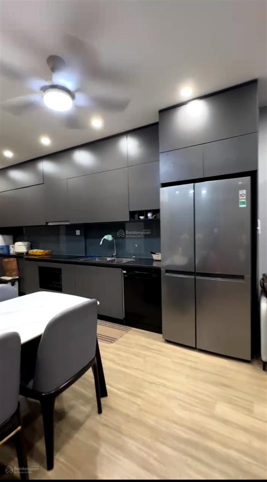 Bán 2pn2wc 54m2 phân khu sakura có bể bơi 4 mùa giá 4,030 tỷ bao phí full nội thất hỗ trợ vay