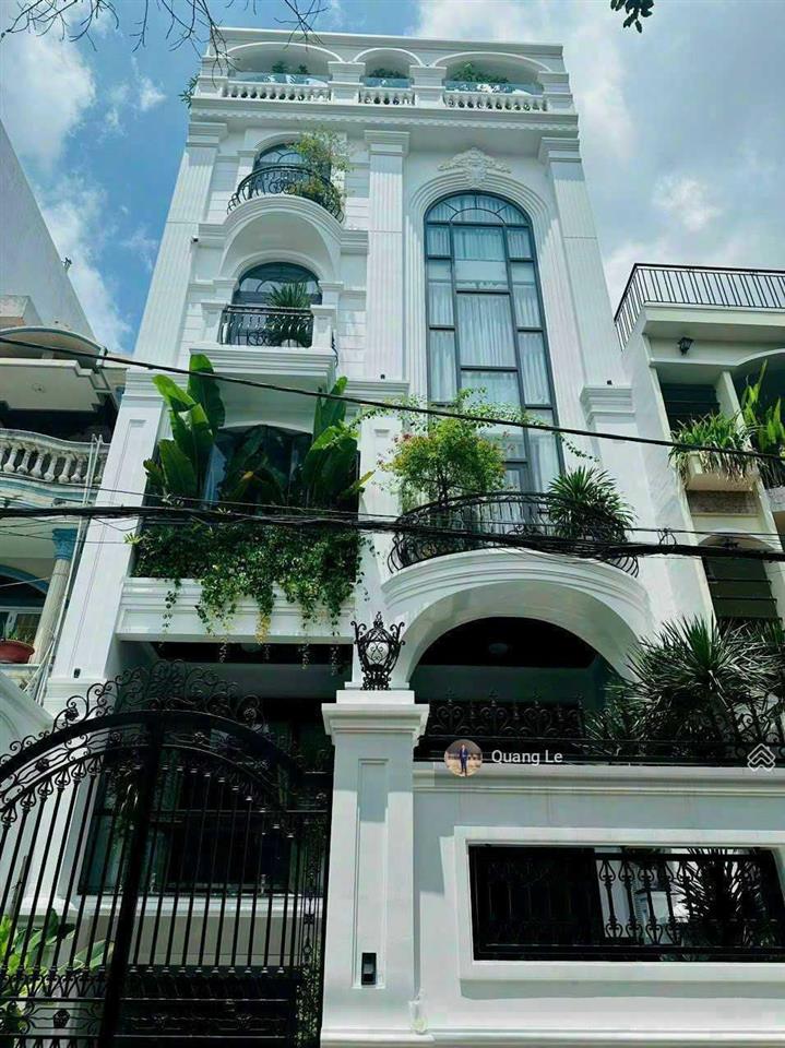 Biệt thự châu âu khu k300, tân bình, dt 12x17m, 3 tầng full nội thất. giá 20 tỷ