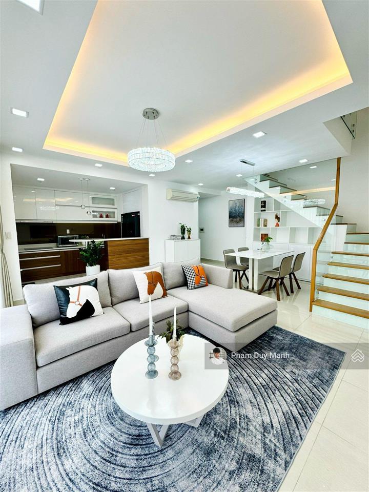 Bán căn duplex star hill phú mỹ hưng, giá tốt, nhà đẹp, có ô xe hơi, chỉ 12,5 tỷ em mạnh