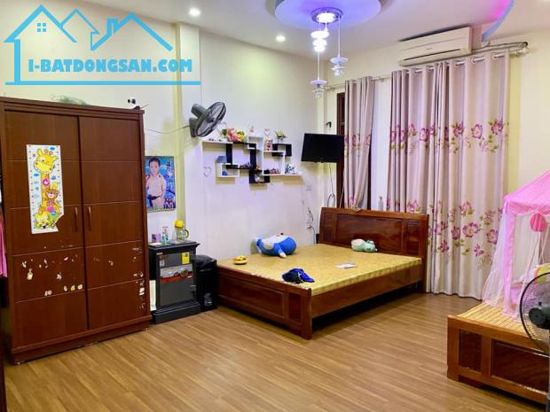 Nhà đẹp Đường Láng Hạ– Đống Đa 58m2. x5 Tầng. Ô tô đỗ cách nhà 15m, Giá 4.8 tỷ.