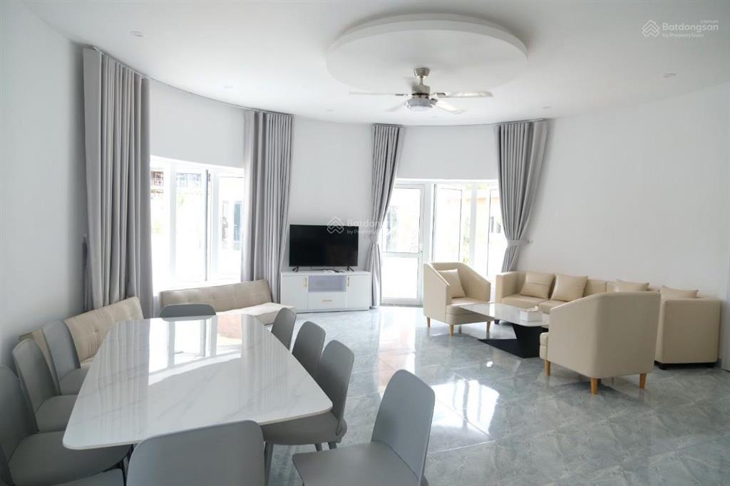 Chính chủ bán villa hoa tiên paradise, diện tích 346m2, mặt tiền 13.6m. giá 5.5 tỷ. 0981 133 ***