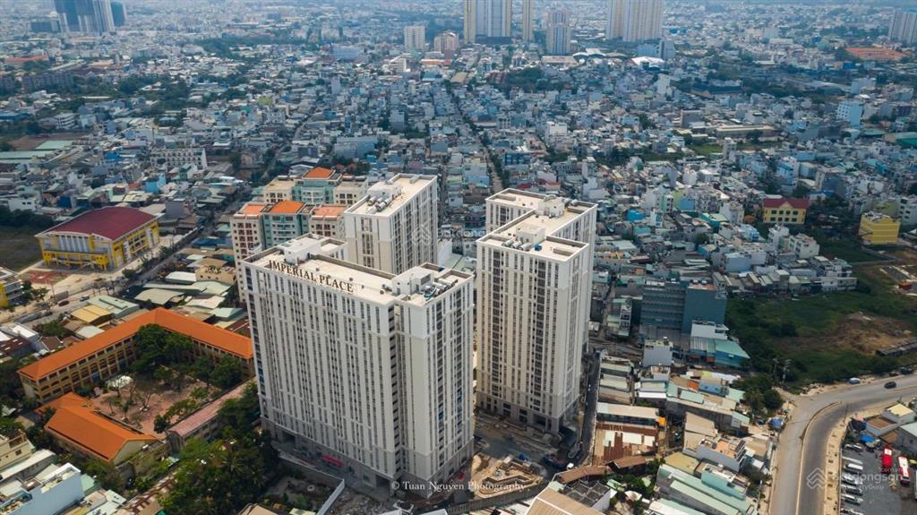Cần vốn kinh doanh bán căn 3pn imperial thương mại có sổ fullnt 3,55 tỷ. 0963 129 *** xem nhà