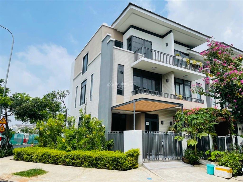 Ngộp ngân hàng tôi chính chủ bán nhà phố lavila (full nội thất) dt 5.5 x 17,6m thô giá 11 tỷ