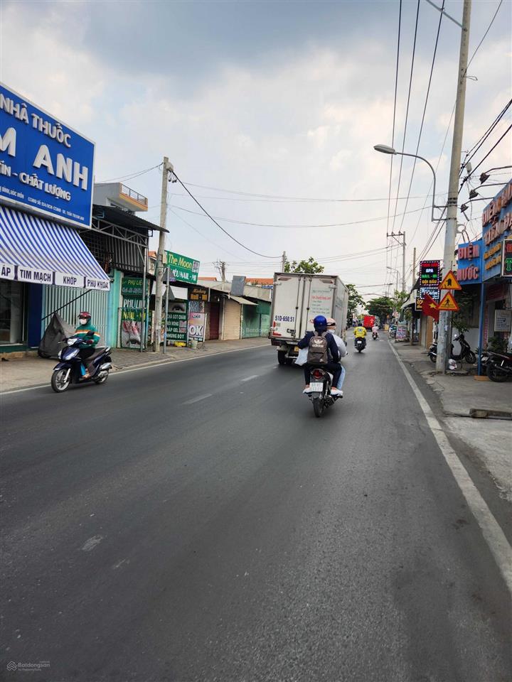 Bán 1500m2 đất thổ cư, 22x55m. đường thông, xe tải lớn chạy thoải mái